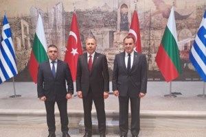 Κάλλας: Ο Φιντάν με διαβεβαίωσε ότι η Τουρκία δεν έχει καμία πρόθεση να οριοθετήσει ΑΟΖ με τη Συρία