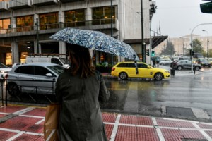 Ραγδαία επιδείνωση του καιρού τις επόμενες ώρες - Ο Μαρουσάκης προειδοποιεί για ισχυρές καταιγίδες και κρύο το Σαββατοκύριακο - εικόνα 3