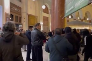 Συνάντηση Κασσελάκη - Αγγελούδη στη Θεσσαλονίκη: Καταδίκασαν την επίθεση σε βάρος των τρανσέξουαλ - εικόνα 2