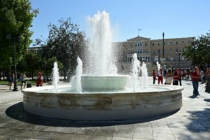 Το σίριαλ της Βασιλίσσης Ολγας: Πέρασε η πρόταση Δούκα να δοθεί στην κυκλοφορία των ΙΧ, αλλά διαφωνεί το Υπουργείο Πολιτισμού