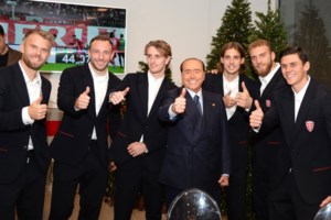 Αθώος ο Σίλβιο Μπερλουσκόνι για τα "μπούγκα μπούγκα" - Η απόφαση για την "πρωταγωνίστρια" των πάρτι