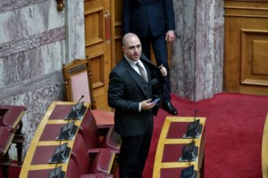 Ο Μητσοτάκης διέγραψε τον Μπογδάνο μετά το "άδειασμα" Δένδια στη Βουλή - Η αναφορά σε κομμουνιστές και Κασιδιάρη - εικόνα 2