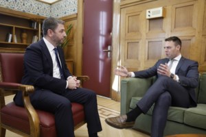 Συμφωνία Κασσελάκη - Ανδρουλάκη για κοινό μέτωπο σε υποκλοπές και Τέμπη - Τα είπαν για 60 λεπτά