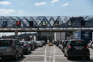 Συνεχίζεται η επιστροφή των εκδρομέων του Πάσχα - Περίπου 2 εκατ. Αθηναίοι είχαν φύγει από την πρωτεύουσα