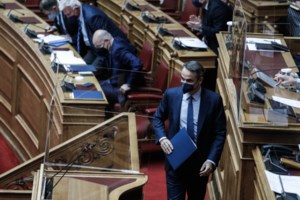 Κυβερνητικός εκπρόσωπος για Τσίπρα: Θα τηρήσει τις υποσχέσεις του, αν βγει ο ήλιος από τη Δύση - εικόνα 2