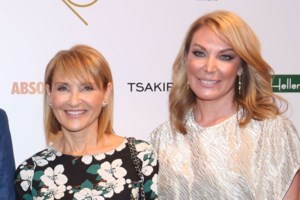 Ξεχωριστή έξοδος για τη Σταματίνα Τσιμτσιλή και τον Θέμη Σοφό - H νύχτα τους με 60μελή ορχήστρα - εικόνα 4