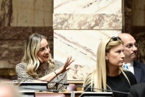 Ελεονώρα Μελέτη: Στο κομμωτήριο μαζί με την κόρη της, Αλεξάνδρα - Η εντυπωσιακή αλλαγή στα μαλλιά της