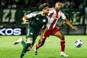 Απόψε η απονομή της "Χρυσής Μπάλας": Απόλυτο φαβορί ο Ουσμάν Ντεμπελέ