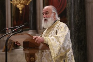 Σεξιστικό ντελίριο του μητροπολίτη Κοζάνης: Οι γυναίκες να κρατούν το στόμα τους κλειστό [Βίντεο