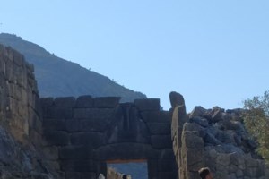 Βίντεο που κόβει την ανάσα: Από ψηλά οι Μυκήνες πριν και μετά τη φωτιά