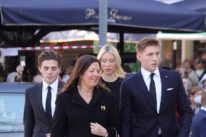 Κοντά στην ελληνική ιθαγένεια η τέως βασιλική οικογένεια - Εισηγήσεις σε Μητσοτάκη για επαναπροσέγγιση με τη δεξιά βάση - εικόνα 4