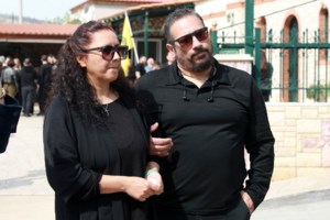 Σοκ σε νηπιαγωγείο στους Αγίους Αναργύρους: Εικοσάχρονος θώπευσε 5χρονο κοριτσάκι μέσα από τα κάγκελα - Δύο συλλήψεις - εικόνα 2