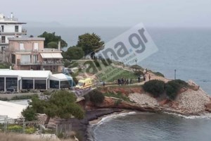 Σοκ στη Θεσσαλονίκη: Αστυνομικός αυτοκτόνησε γιατί είχε καρκίνο - Έπεσε με ΙΧ στον Θερμαϊκό δεμένος με χειροπέδες [βίντεο] - εικόνα 2