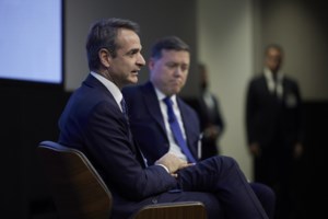 Με χαμόγελα η συνάντηση Μητσοτάκη με τον βασιλιά Κάρολο στο Κάστρο του Γουίνδσορ - Μαζί του η Μαρέβα - εικόνα 4