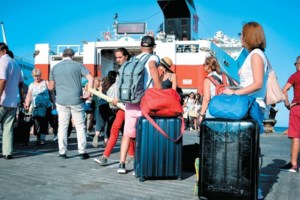 Πάσχα 2023: Πότε κλείνουν τα σχολεία για τις διακοπές και πότε ανοίγουν ξανά