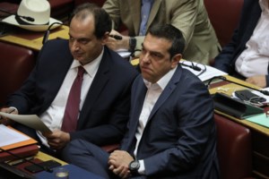 Έξω φρενών ο Πολάκης με γνωστό δημοσιογράφο που ζητά την απομάκρυνσή του από τον ΣΥΡΙΖΑ: Γλείφτης και ανύπαρκτη περσόνα - εικόνα 7