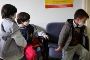 Κορονοϊός: Οι Κινέζοι ανακοίνωσαν 402 νέα κρούσματα - Ο υψηλότερος αριθμός εδώ και δύο χρόνια