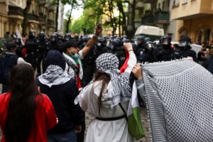 Ο Νετανιάχου θέλει να "τελειώσει" τη Χαμάς: "Ανάμεσα στην εξόντωση και την αποτροπή, όλα τα ενδεχόμενα είναι ανοικτά" - εικόνα 2