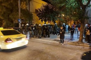 Γαλάτσι: Η καταγγελία ότι τα ΜΑΤ χτύπησαν 5χρονο, η απάντηση της ΕΛ.ΑΣ και η αντίδραση της Ακρίτα [Βίντεο]