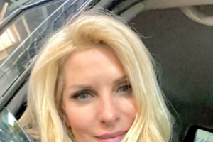 Ελένη Μενεγάκη: Παιχνίδια στο χιόνι με την οικογένειά της [εικόνες]