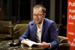 Αύγουστος Κορτώ για την απόπειρα αυτοκτονίας: Υπέφερα φρικτά με την κατάθλιψη, λίγα λεπτά αφού πήρα τα χάπια κάλεσα το ΕΚΑΒ