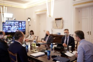 Αποκαλυπτική Έρευνα Eteron: Τι ψηφίζουμε ανάλογα με το εισόδημα, τη μόρφωση, το επάγγελμα και την ηλικία