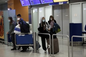 Ο Μόσιαλος εξηγεί: Πόσο καιρό θα μας προστατεύουν τα mRNA εμβόλια από τον κορονοϊό - εικόνα 2