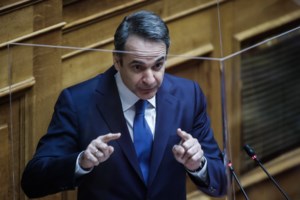Βαρουφάκης: Χτίζετε λιθαράκι - λιθαράκι δικτατορία με κοινοβουλευτικό μανδύα