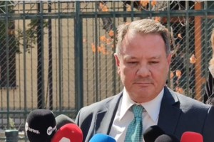 Υπόθεση Καμπούρη: Ο "Κωλοτούμπας" των reality, αχυράνθρωπος σε 13 εταιρείες -Τα 100.000 ευρώ, η έρευνα και οι τραγουδιστές - εικόνα 3