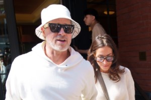 Χόλιγουντ η Υδρα: Οι κρυφοί χώροι διαμονής του Μπραντ Πιτ και οι αμοιβές των ντόπιων που θα παίξουν στην ταινία - εικόνα 2