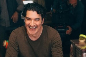 Χριστόφορος Παπακαλιάτης: Βγήκε για τρέξιμο στη... γειτονιά του, το Χόλιγουντ [βίντεο]