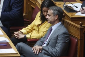 Σταϊκούρας: Τις επόμενες ημέρες η σύμβαση του ΟΣΕ -  Κόντρα με Νίκο Παππά για τα Τέμπη