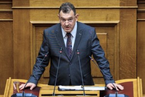 Τα γυρίζει η Νίκη για τον Παπαδόπουλο: "Δεν τίθεται θέμα διαγραφής" - Σάλος μετά τον βανδαλισμό στην Πινακοθήκη από τον βουλευτή - εικόνα 5