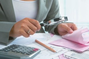 Σύλληψη εφοριακού για χρηματισμό στη Θεσσαλονίκη