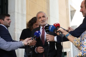 Χαμός στη Βουλή με Κωνσταντοπούλου-Μαρκόπουλο: "Εγώ δεν είμαι σαν τους 11 παλικαράδες"- " Μας ασκεί μπούλινγκ η κυρία" - εικόνα 2