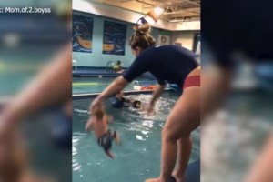 Χαμός στο ιταλικό κοινοβούλιο: Εβγαλαν έξω βουλευτή σηκωτό για τα... γαλλικά του [βίντεο]