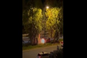 Τροχαίο στη Βούλα: Συγκλονιστικές εικόνες από το σημείο - Άμορφη μάζα σιδερικών η Φεράρι - εικόνα 2