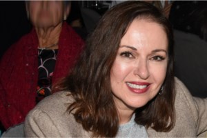 Κοραλία Καράντη: Το political correct είναι μια αμερικάνικη υπόθεση - Πώς θα πεις αυτό που νιώθεις αν πρέπει να το φιλτράρεις;