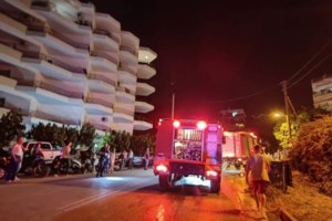 Έκρηξη στο Μαρκόπουλο: Είχαν κάνει το σπίτι "εργαστήριο ναρκωτικών" - Τρεις σοβαρά τραυματίες με εγκαύματα