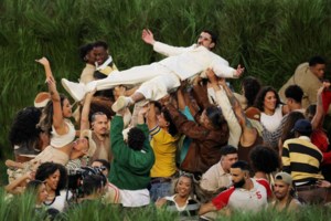 Super Bowl: Στον γάμο τους τραγούδησε ο Bad Bunny και χόρεψε η Lady Gaga - Δεν ήταν σκετς αλλά αληθινή τελετή - εικόνα 3