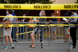 Εκλογές ΗΠΑ 2020: Χυδαία ανάρτηση Τραμπ για Μπάιντεν - Τον δείχνει σε αναπηρικό καροτσάκι με φωτογραφία κολάζ [εικόνα] - εικόνα 3