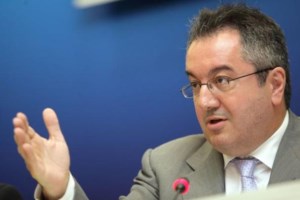 Δεν ανακυκλώνουμε τον κορονοϊό: Οδηγίες για τη διαχείριση απορριμμάτων [Βίντεο]