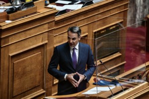 Τσίπρας σε Μητσοτάκη: Υλοποιείτε όσα ακριβώς ζητούσε η Τρόικα από το 2015 έως το 2018 - Έχετε ελιτίστικη αντίληψη
