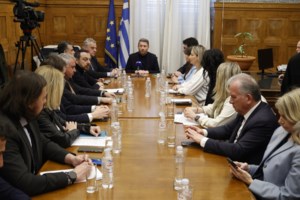 Γιατί ο Ανδρουλάκης σχεδόν "έβρισε" τη Λιακούλη στη σύσκεψη για την Προανακριτική- Τι κρύβει η έκρηξη
