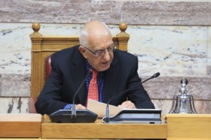 Πλεύρης: Εμείς επί της αρχής θα ακολουθήσουμε το μοντέλο Τριαντόπουλου