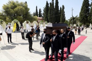 Με κορονοϊό και υψηλό πυρετό η Κατερίνα Διδασκάλου - Τι έγραψε στο Instagram - εικόνα 2