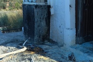 Φωτιά στην Εύβοια: Ολονύχτια μάχη με τις φλόγες ανάμεσα στους οικισμούς Πετριές, Κριεζά και Αλώνια - Εκκενώθηκε ξανά ο Κοσκινάς [εικόνες-βίντεο] - εικόνα 5