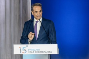 Βίκυ Φλέσσα για Τέμπη: "Δεν υπάρχουν τέλειες κυβερνήσεις - Τούτη γη που την πατούμε όλοι μέσα θε να μπούμε"