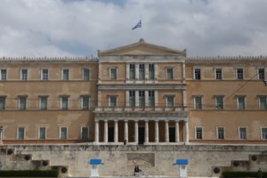 Γεραπετρίτης: Χρονιά ανάκαμψης της ελληνικής οικονομίας το 2021
