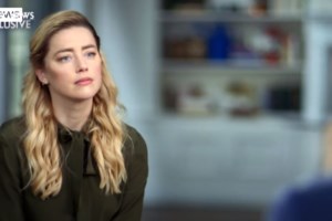 Δικηγόροι Άμπερ Χερντ για Τζόνι Ντεπ: Έχει στυτική δυσλειτουργία γι΄ αυτό και τη βίασε με μπουκάλι - εικόνα 2